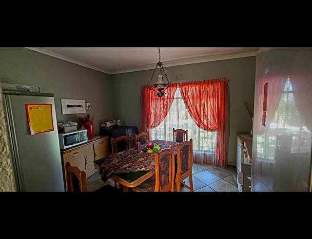 5 BEDROOM HOUSE TO LET IN DEL JUDOR EXT 4